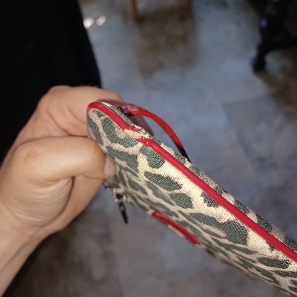 Coach Small Purse/Wristlet - Picture 4 of 7